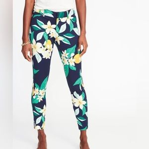 Mid Rise Pixie Ankle Pants | Tropical Orange Pattern